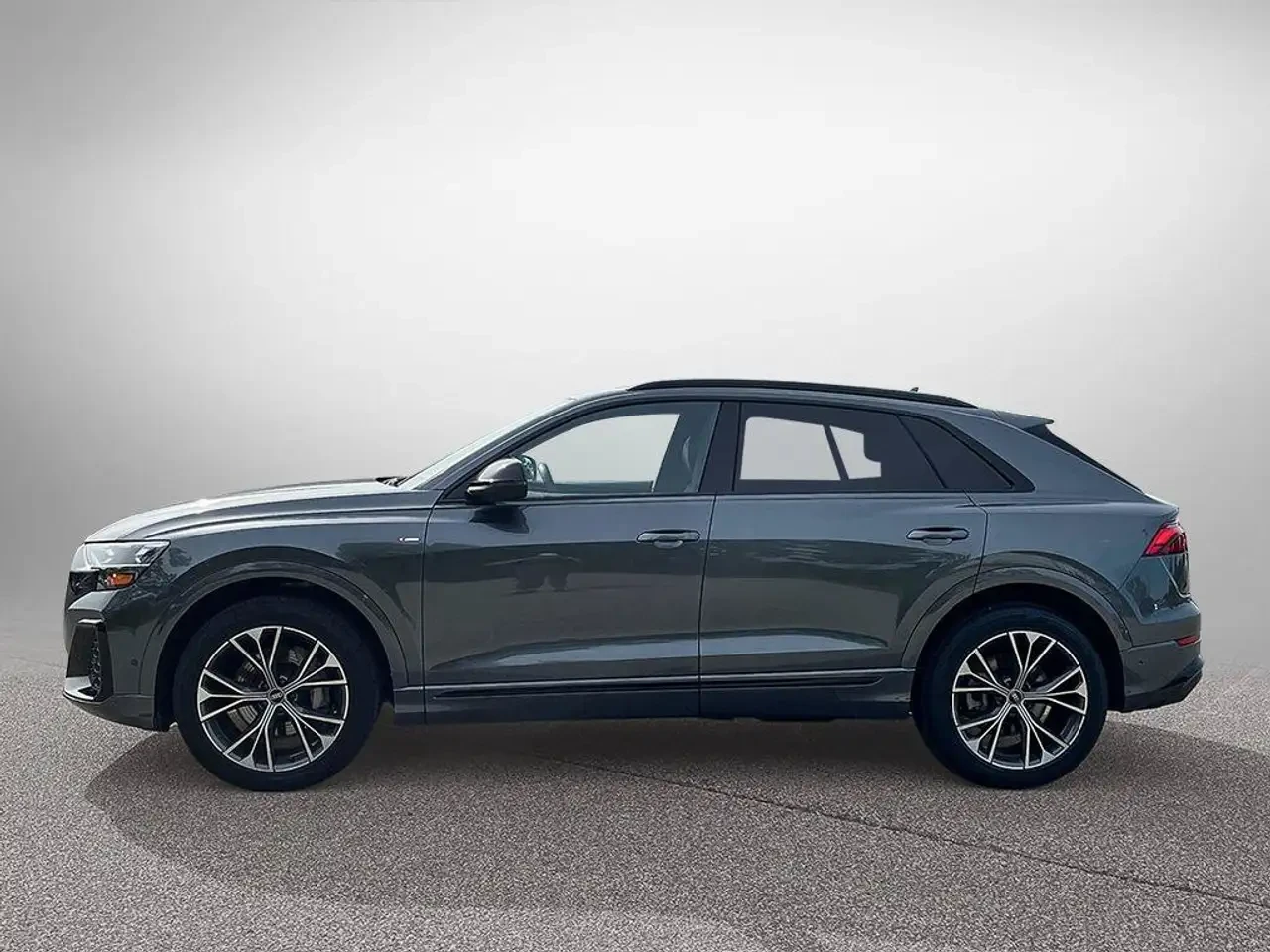 Audi Q8, снимка 8 - Автомобили и джипове - 56184107