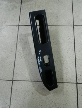 Дръжка врата вътрешна Киа Каренс (задна лява)