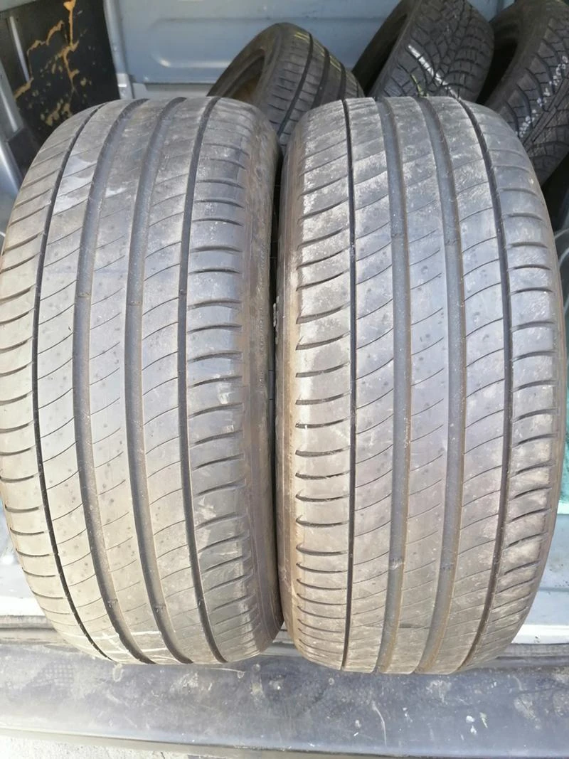 Гуми Летни 235/55R17, снимка 1 - Гуми и джанти - 29597918