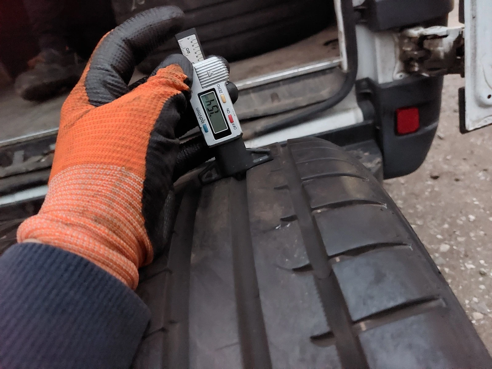 ���� 225/55R17 | Mobile.bg � ����������� 4