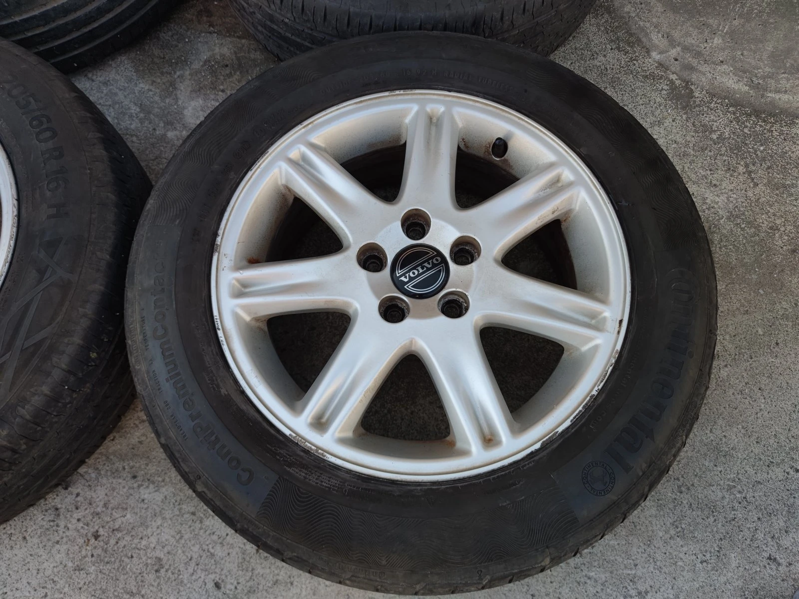 Джанти за Volvo, снимка 8 - Гуми и джанти - 56735243