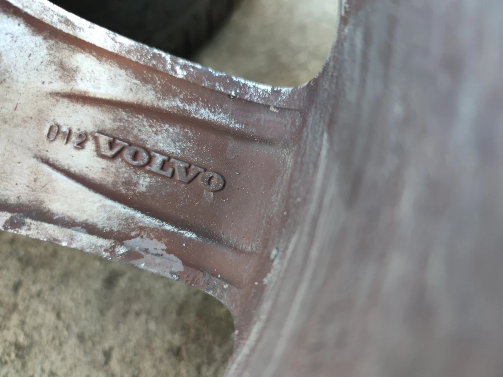 Джанти за Volvo, снимка 9 - Гуми и джанти - 56735243