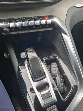 Peugeot 3008 2.0 GT, снимка 13