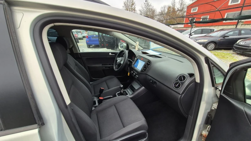 VW Golf 1.4 NAVIGACIA, снимка 14 - Автомобили и джипове - 47969376