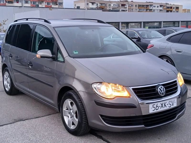 VW Touran КАПАРИРАНА1.9TDI 77KW # КЛИМАТРОН#, снимка 2 - Автомобили и джипове - 48049840