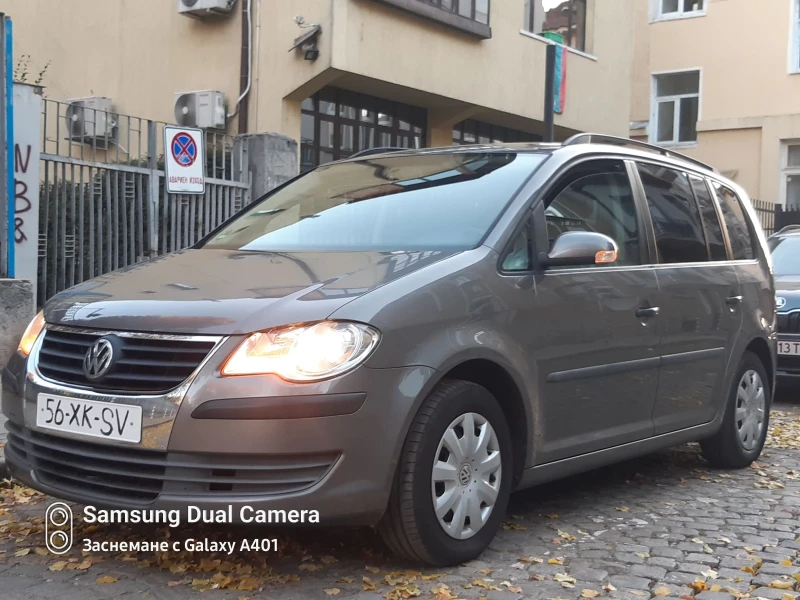 VW Touran КАПАРИРАНА1.9TDI 77KW # КЛИМАТРОН#, снимка 7 - Автомобили и джипове - 48049840