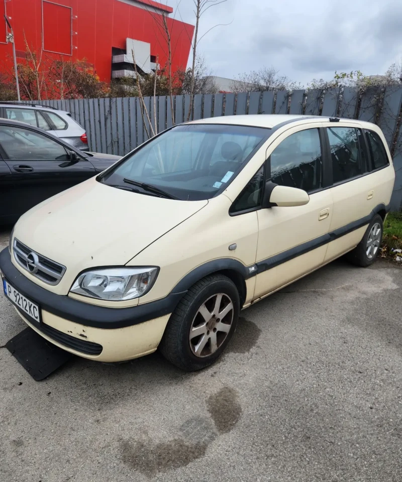 Opel Zafira, снимка 1 - Автомобили и джипове - 48250993