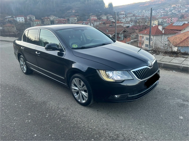 Skoda Superb 2.0 автомат памет, снимка 2 - Автомобили и джипове - 48887048