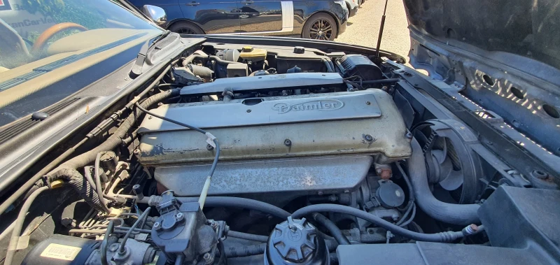 Jaguar Xj Daimler 4.0six, снимка 16 - Автомобили и джипове - 50008013