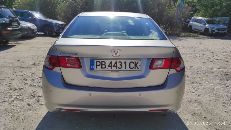 Honda Accord 2, 2 i-DTEС УНИКАТ, FULL, снимка 4 - Автомобили и джипове - 52675099