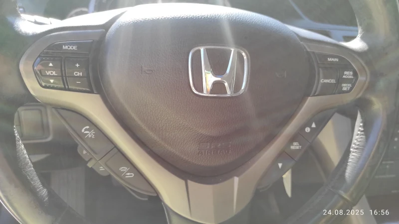 Honda Accord 2, 2 i-DTEС УНИКАТ, FULL, снимка 9 - Автомобили и джипове - 52675099