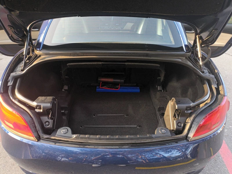BMW Z4 E89 23i, снимка 5 - Автомобили и джипове - 51869952