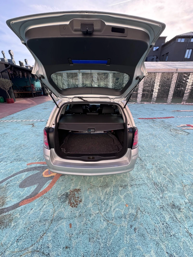 Opel Astra, снимка 13 - Автомобили и джипове - 52237418