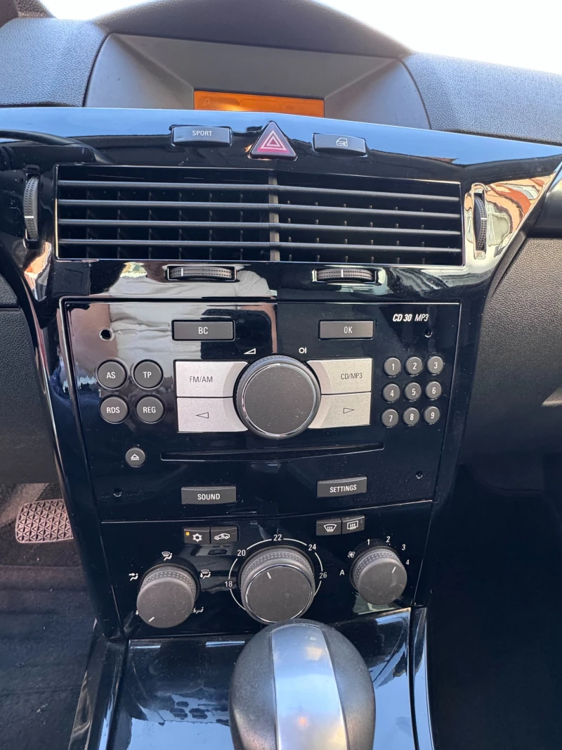 Opel Astra, снимка 16 - Автомобили и джипове - 52237418