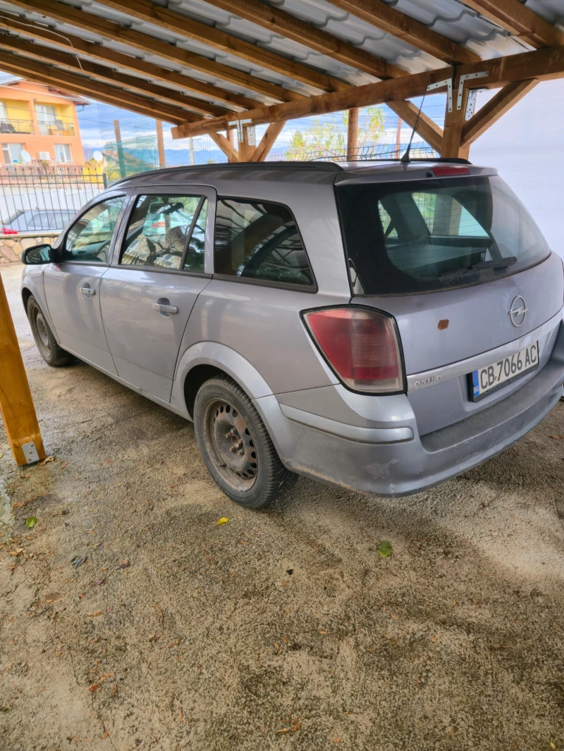 Opel Astra 1.7 cdti, снимка 3 - Автомобили и джипове - 52485907
