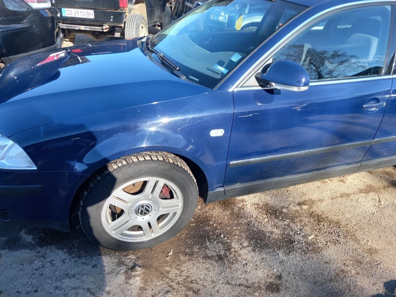 VW Passat 1.9 TDI, снимка 9 - Автомобили и джипове - 53056123