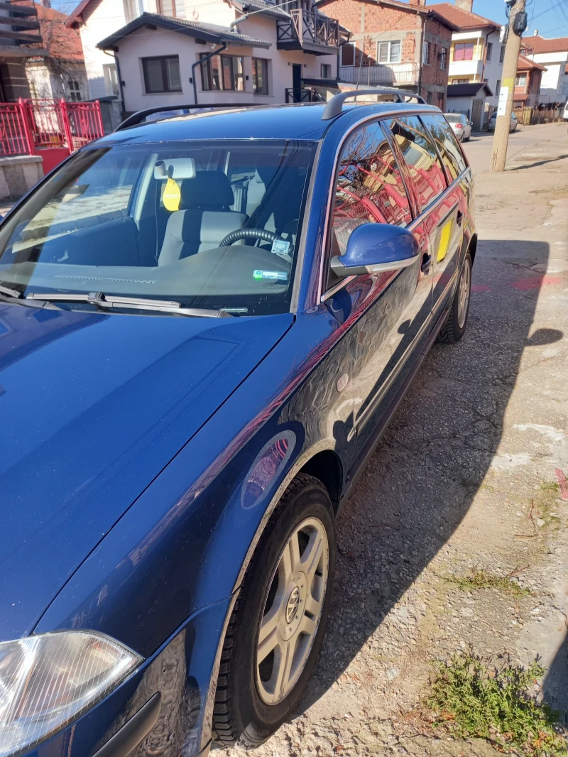 VW Passat 1.9 TDI, снимка 4 - Автомобили и джипове - 53056123