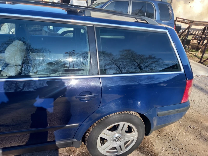 VW Passat 1.9 TDI, снимка 8 - Автомобили и джипове - 53056123