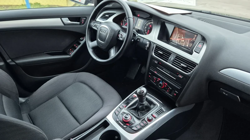 Audi A4 2.0 TDI* ИТАЛИЯ* ЕВРО 5* НАВИГАЦИЯ, снимка 16 - Автомобили и джипове - 53458784
