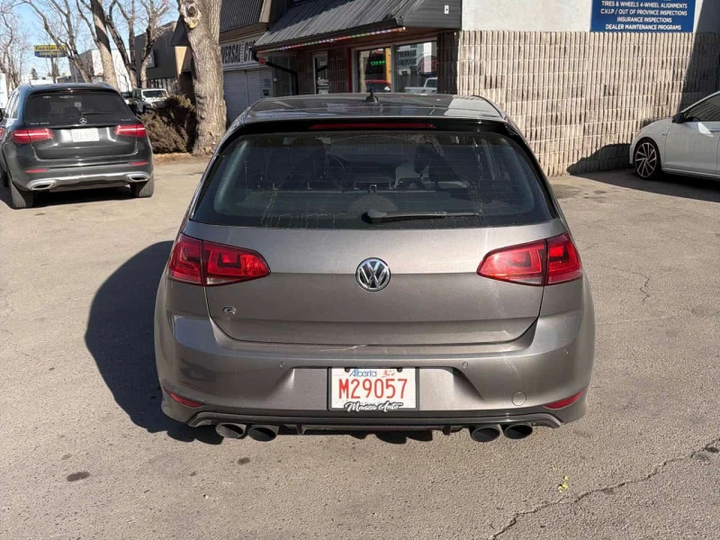 VW Golf * 5dr HB Man * CARFAX * БЕЗ ПЪРВОНАЧАЛНА ВНОСКА, снимка 4 - Автомобили и джипове - 53505343