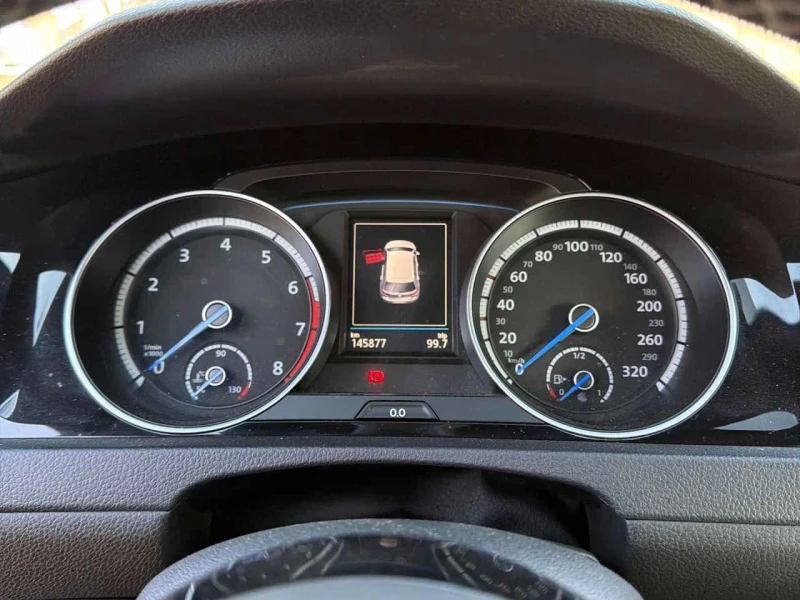 VW Golf * 5dr HB Man * CARFAX * БЕЗ ПЪРВОНАЧАЛНА ВНОСКА, снимка 8 - Автомобили и джипове - 53505343