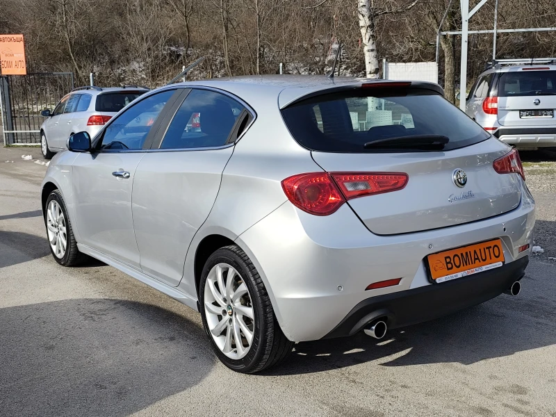 Alfa Romeo Giulietta 2.0JTDm* LED* EURO5A* KLIMATRONIK* , снимка 6 - Автомобили и джипове - 53592227