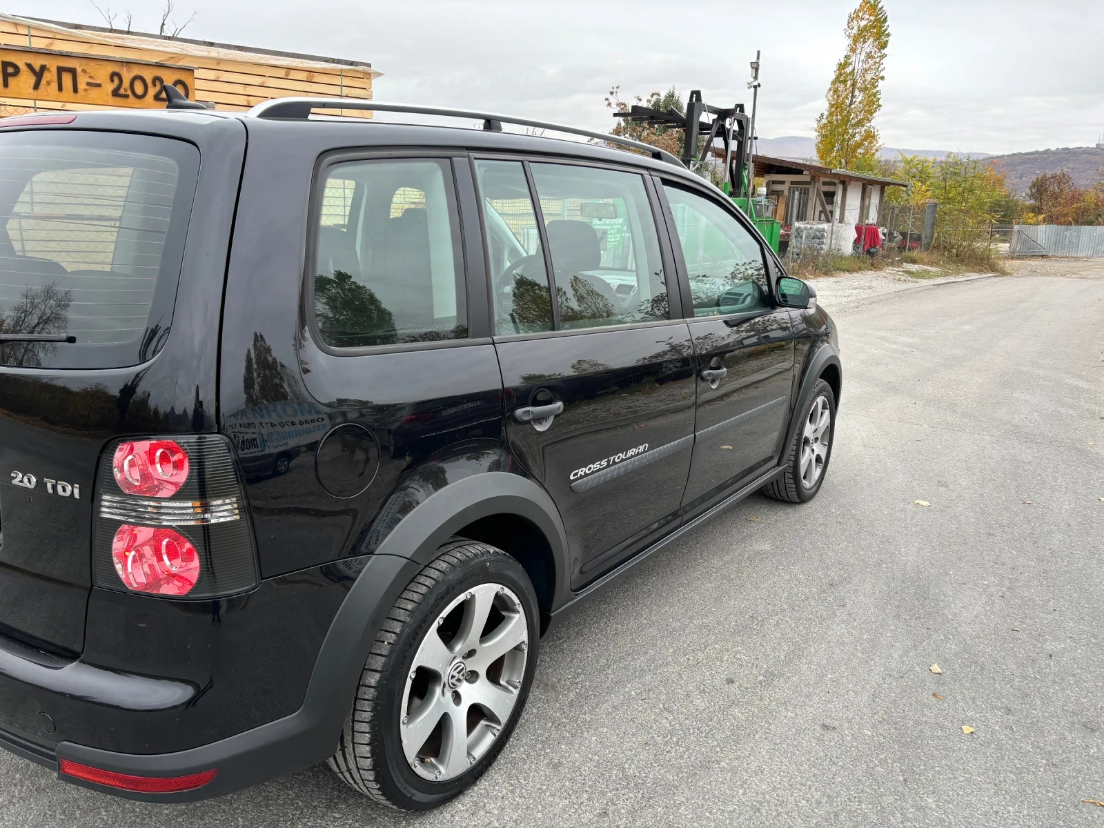 VW Touran KROSS 6 + 1 МЕСТА - изображение 7