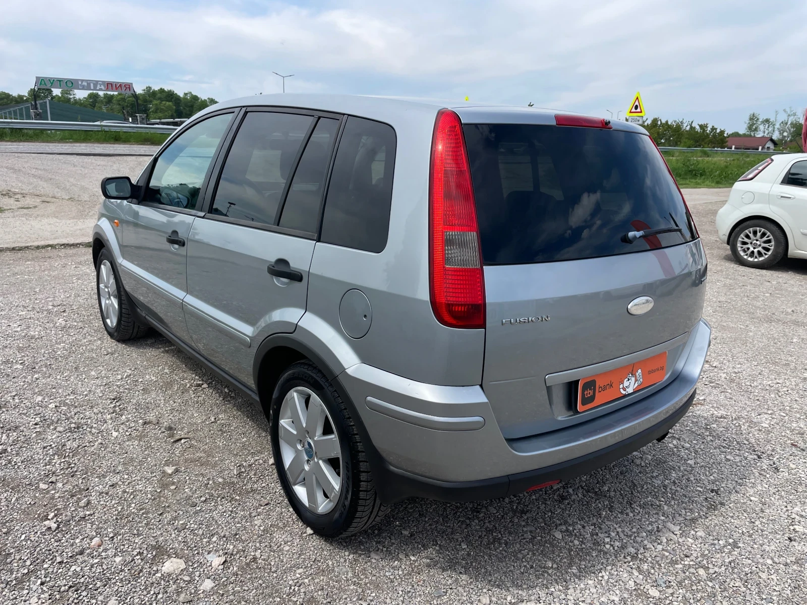 Ford Fusion 1.4HDI-75-ITALIA - изображение 10