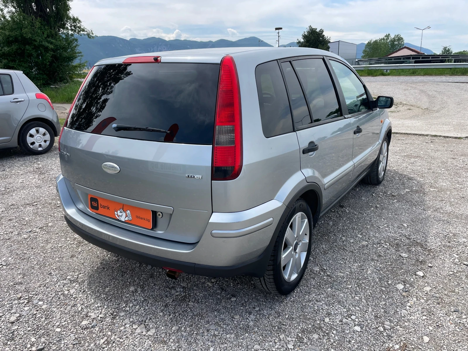 Ford Fusion 1.4HDI-75-ITALIA - изображение 8