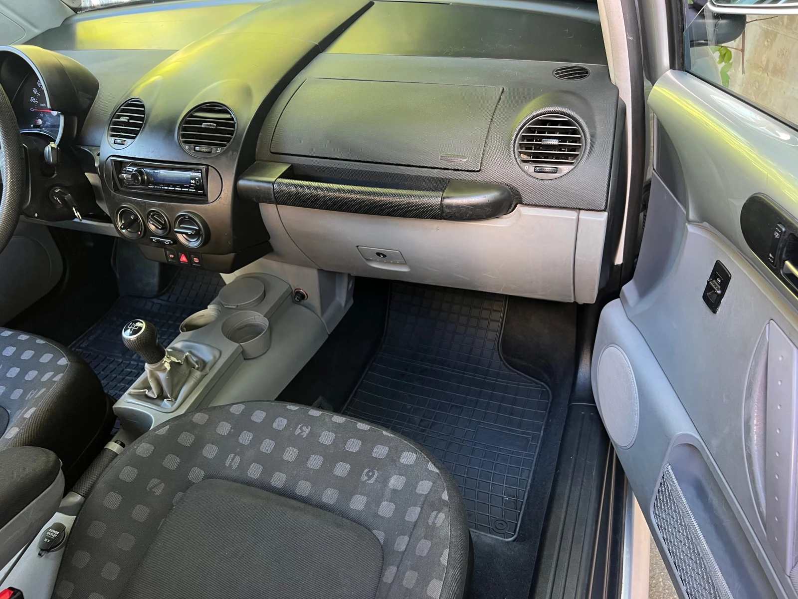 VW New beetle 2.0i KLIMATIK/UNIKAT | Mobile.bg   12