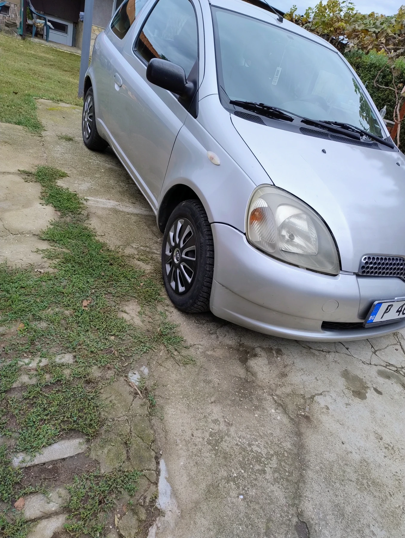 Toyota Yaris  - изображение 3