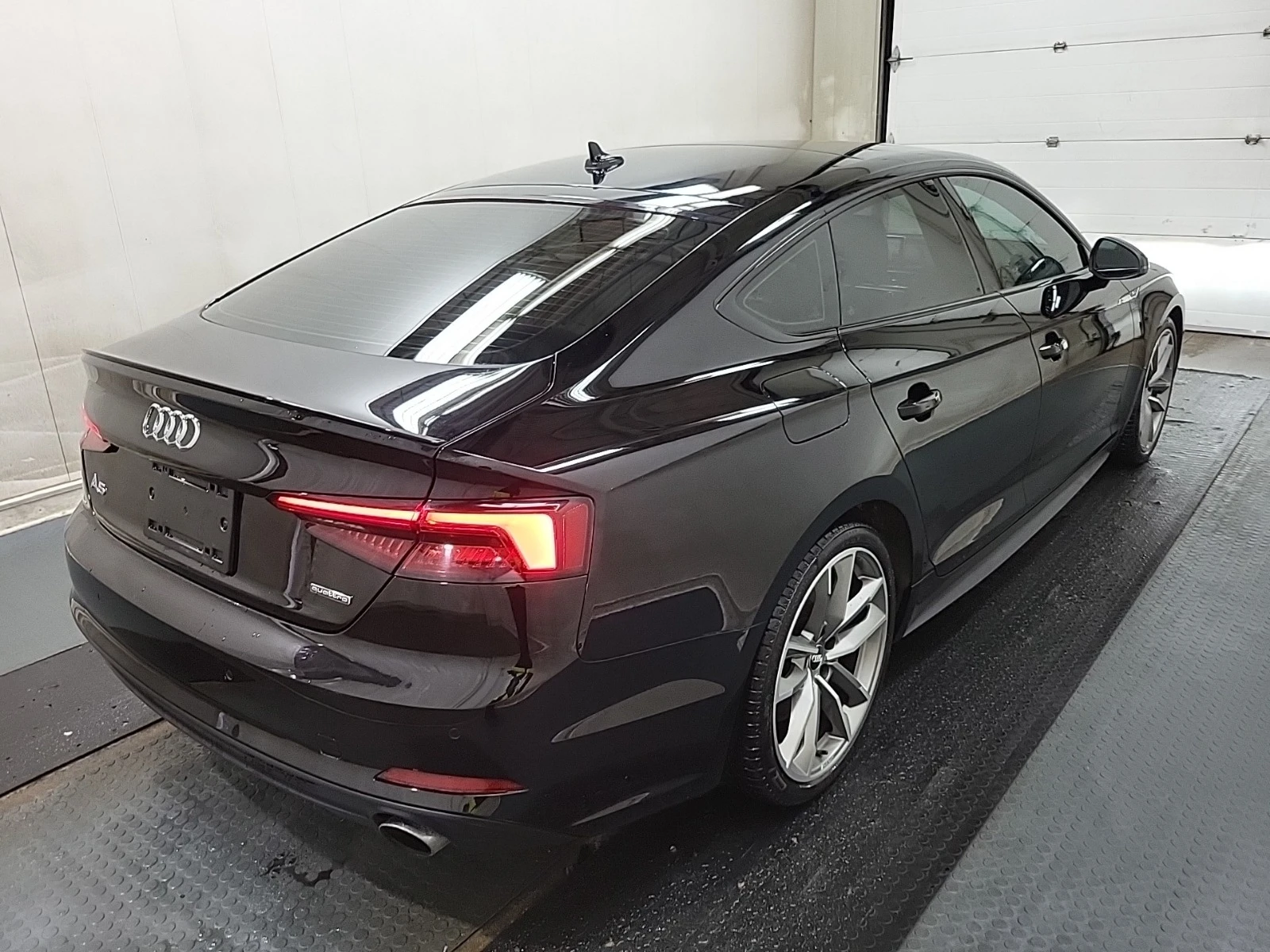 Audi A5 PROGRESSIV * * CARFAX * * АВТО КРЕДИТ * *  - изображение 4