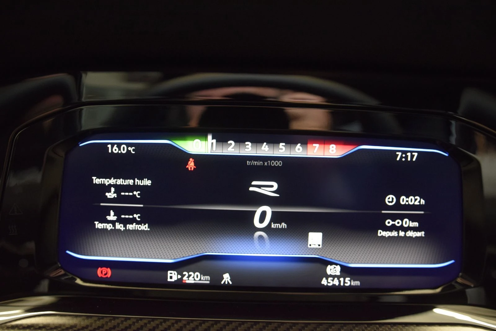 VW Golf R 20th Anniversary (Manual) | Цена до България, снимка 12 - Автомобили и джипове - 54081322