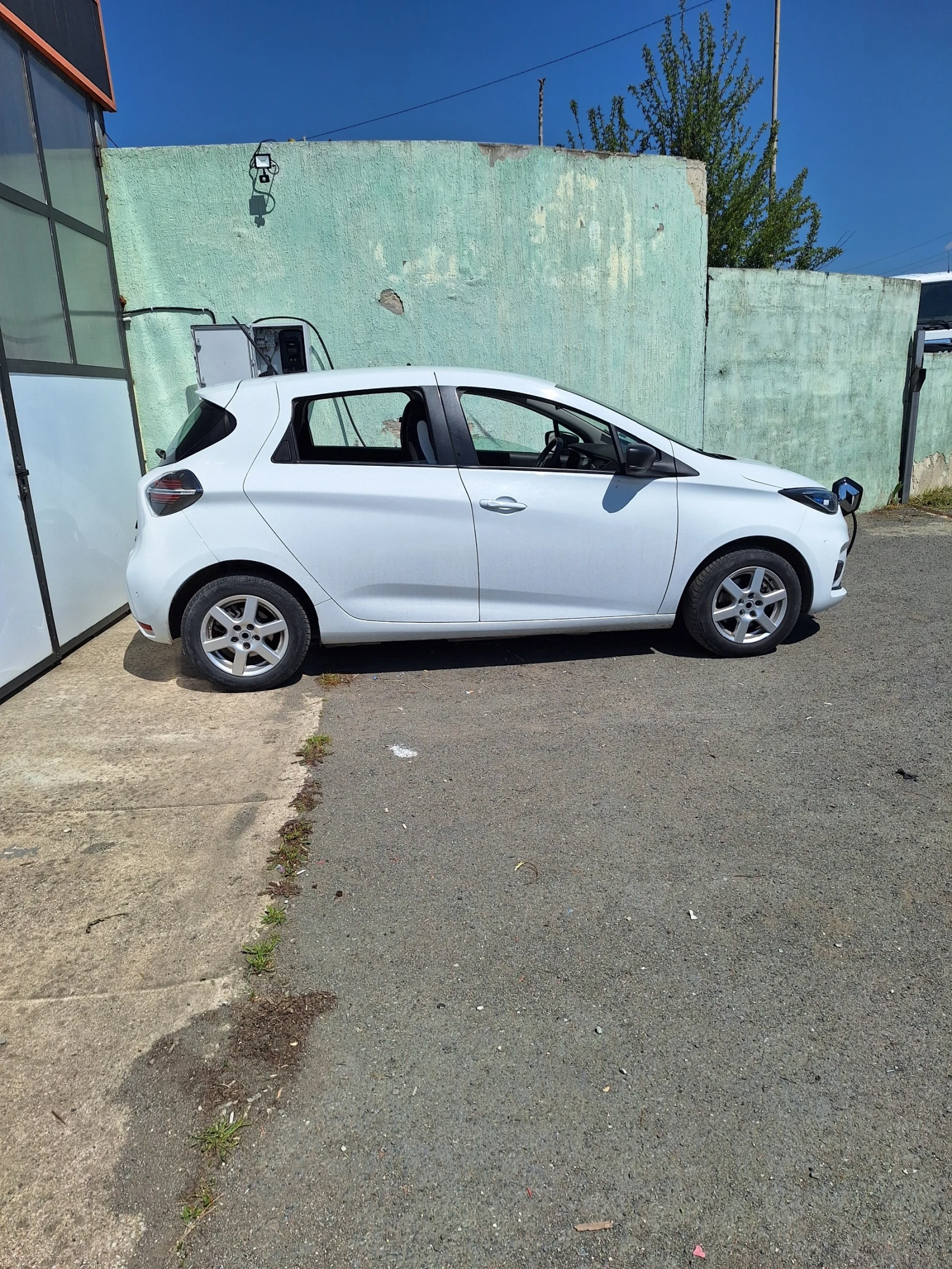 Renault Zoe 52 kw, снимка 2 - Автомобили и джипове - 54254512