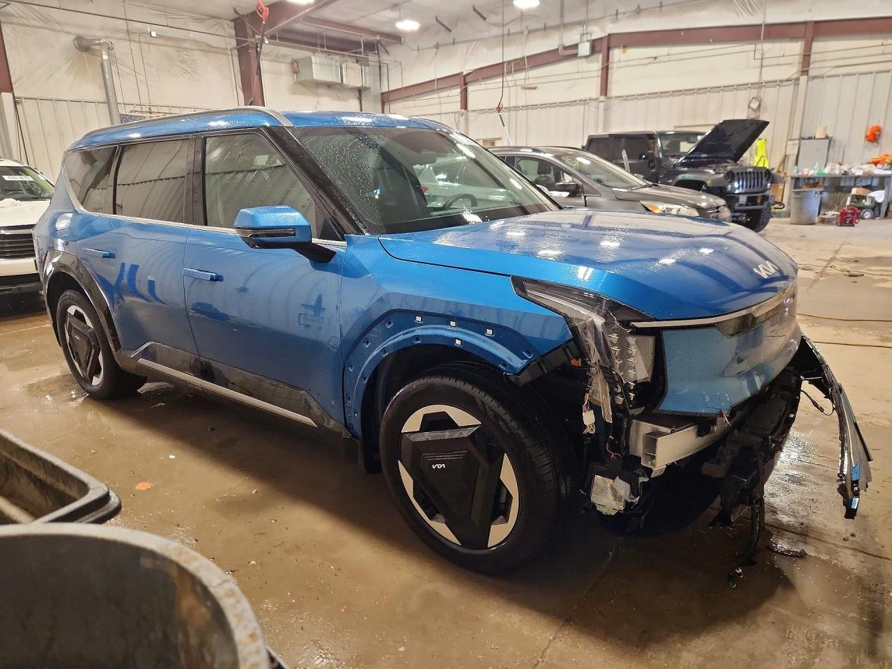Kia EV9 LAND AWD, снимка 4 - Автомобили и джипове - 54738270