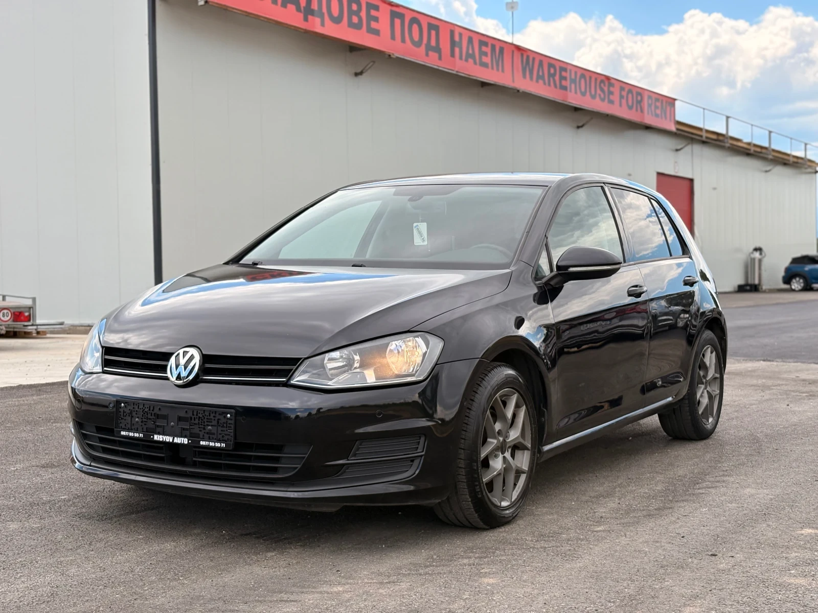 VW Golf 7 1.6 TDI 105 кс Navi* Distronic* Самопаркиране* , снимка 3 - Автомобили и джипове - 55264080
