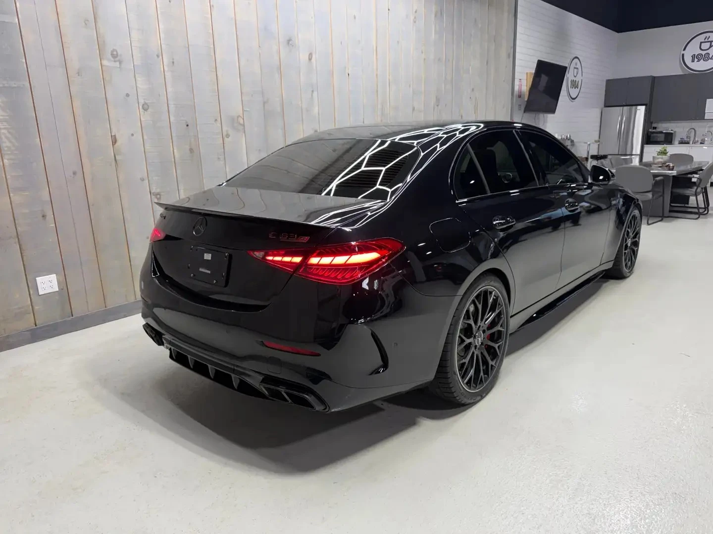 Mercedes-Benz C 63 AMG S E PERFORMANCE ЦЕНА ДО БЪЛГАРИЯ АВТОКРЕДИТ, снимка 5 - Автомобили и джипове - 55406929