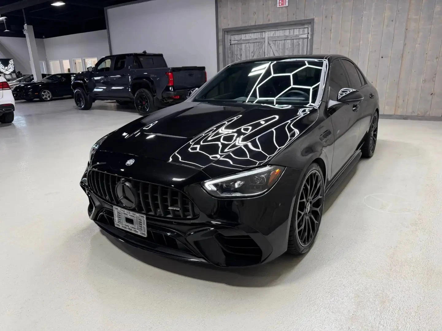 Mercedes-Benz C 63 AMG S E PERFORMANCE ЦЕНА ДО БЪЛГАРИЯ АВТОКРЕДИТ, снимка 3 - Автомобили и джипове - 55406929