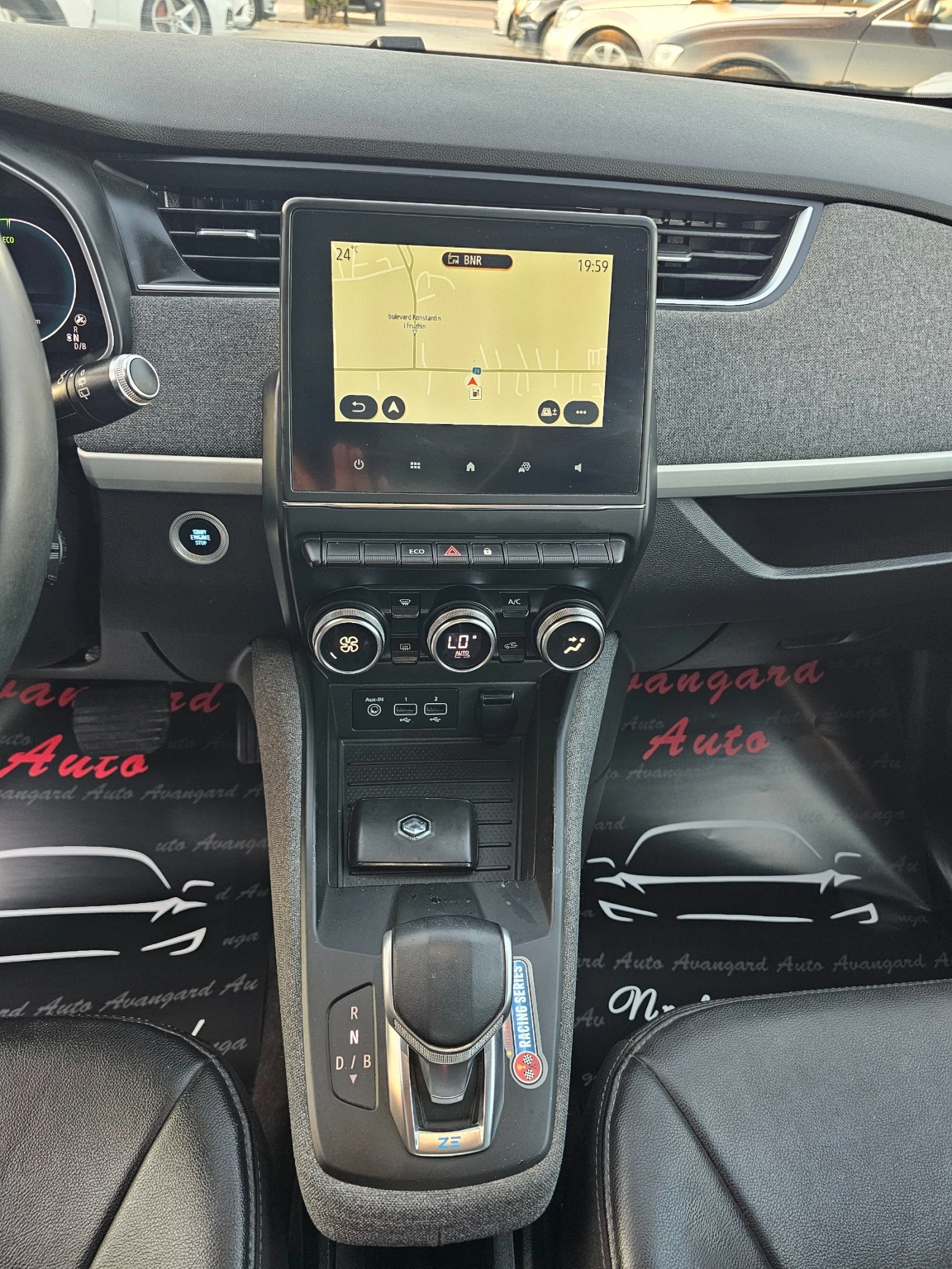 Renault Zoe R135, 52kWh, снимка 11 - Автомобили и джипове - 55481100