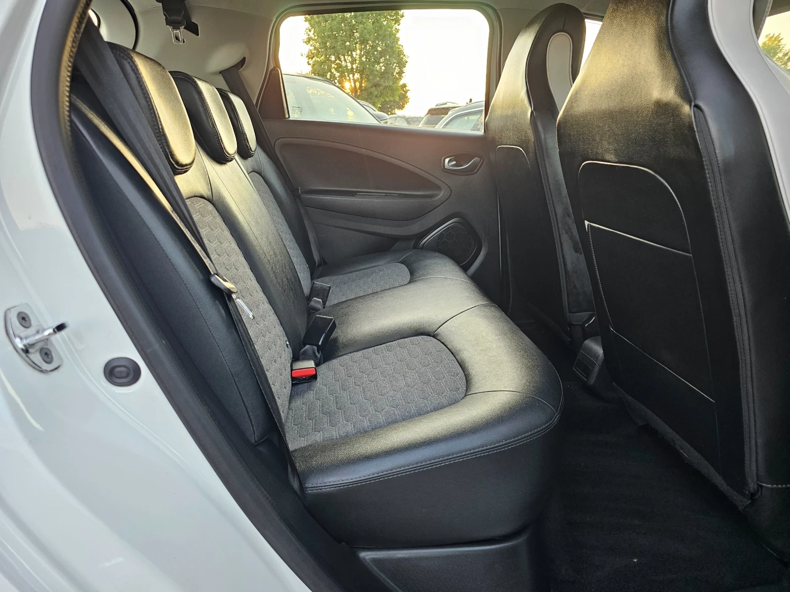 Renault Zoe R135, 52kWh, снимка 10 - Автомобили и джипове - 55481100
