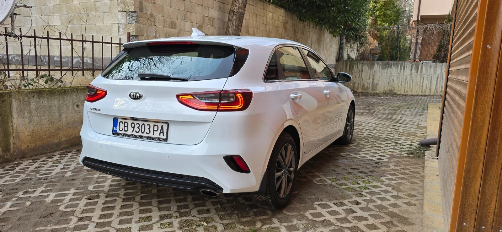 Kia Ceed В заводска гаранция., снимка 3 - Автомобили и джипове - 55992157