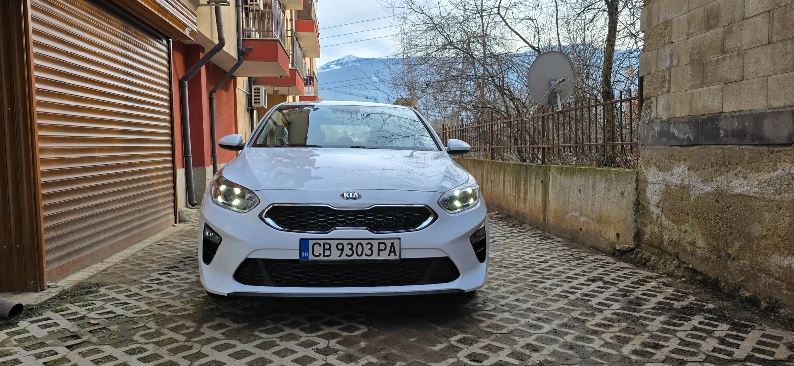 Kia Ceed В заводска гаранция.