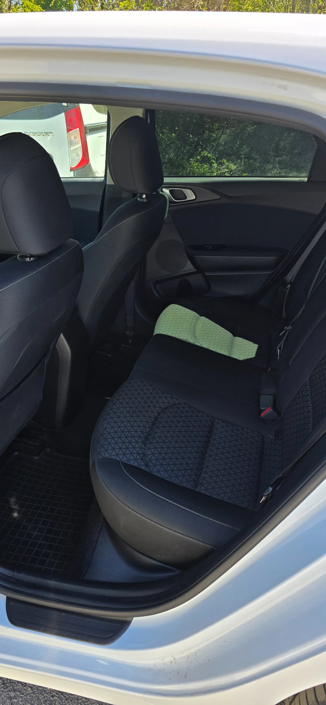 Kia Ceed В заводска гаранция., снимка 15 - Автомобили и джипове - 55992157
