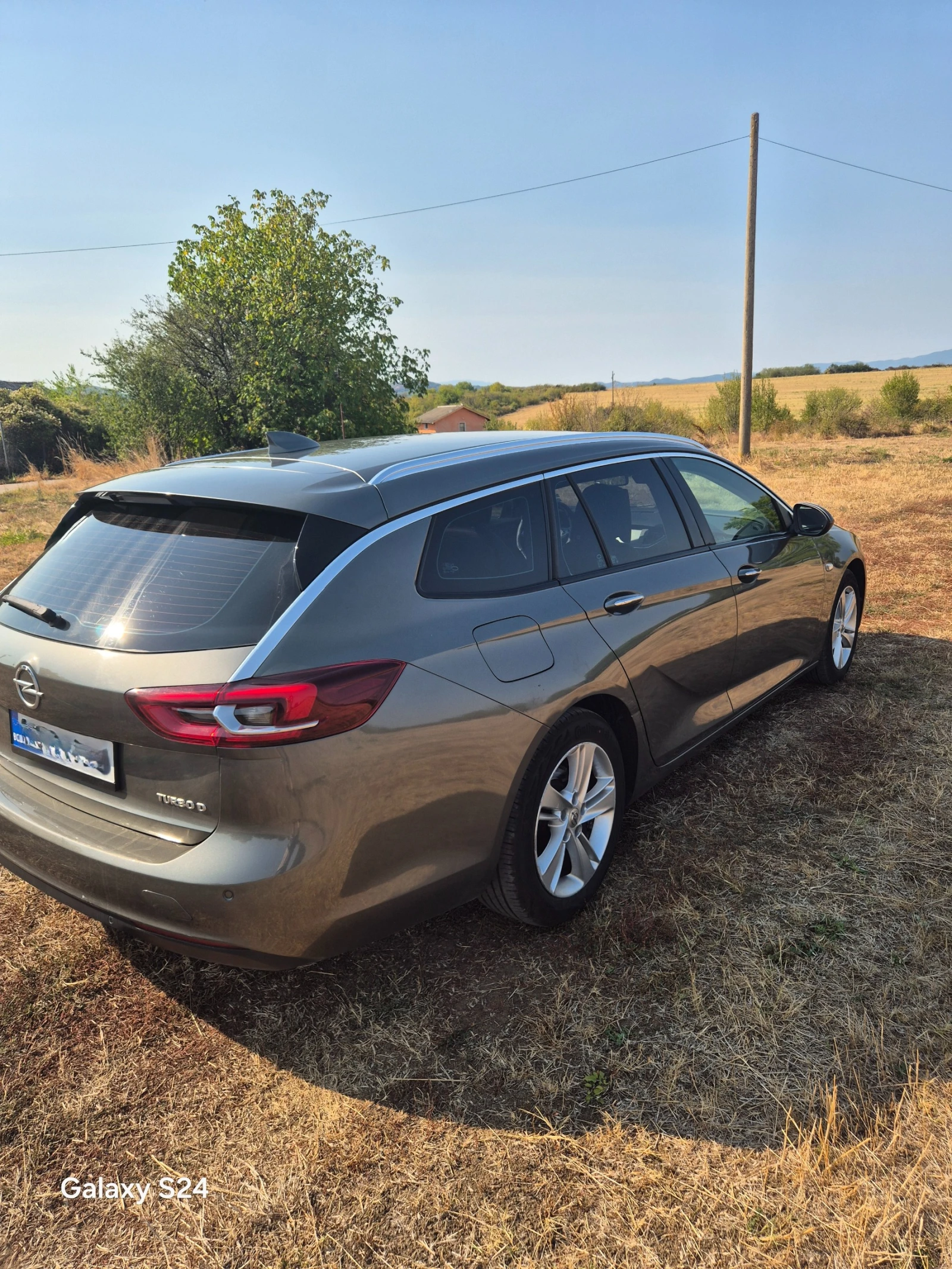 Opel Insignia, снимка 3 - Автомобили и джипове - 56024134