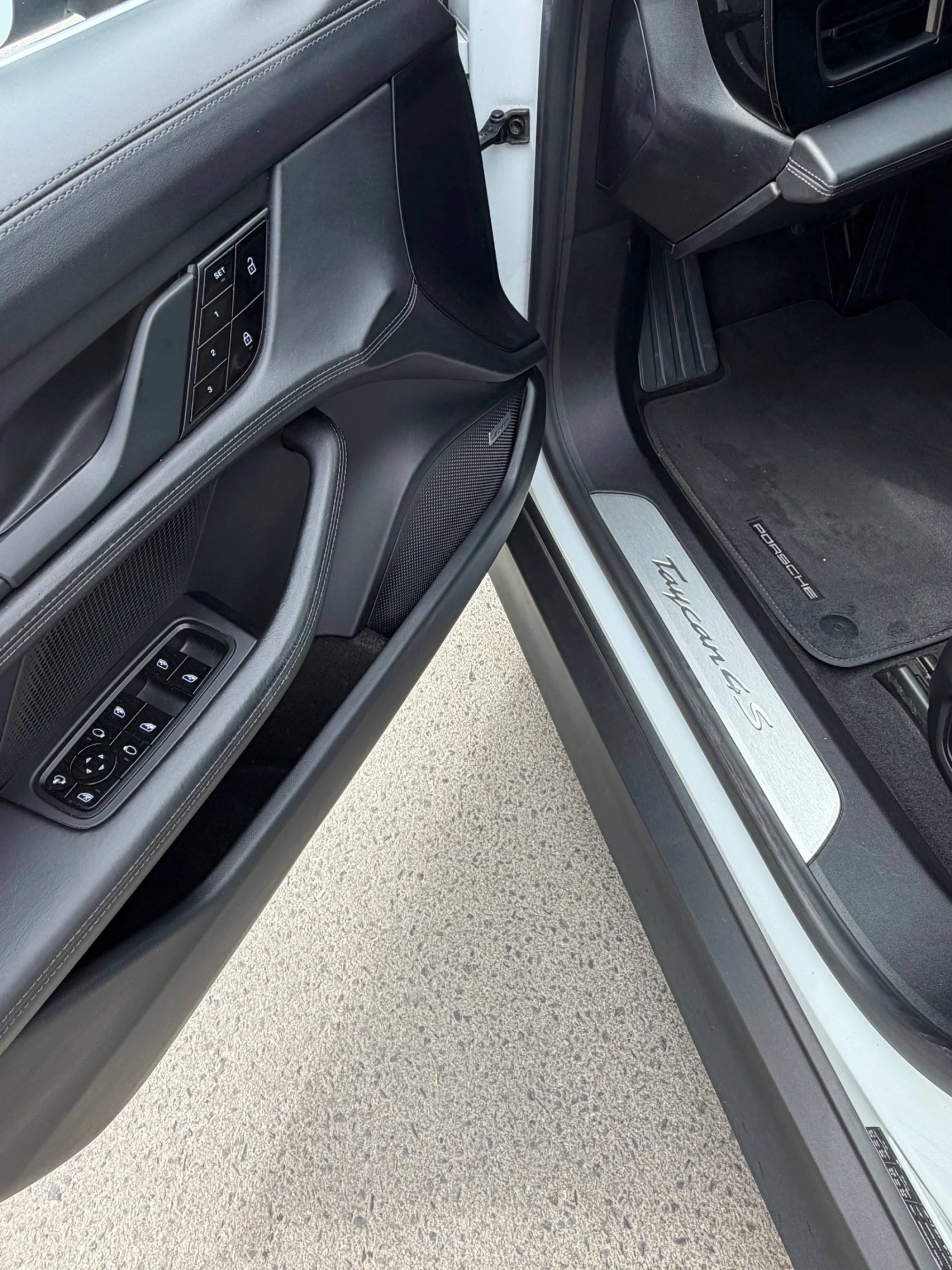 Porsche Taycan 4S * * PERFORMANCE PLUS * * PREMIUM PACKAGE * * , снимка 6 - Автомобили и джипове - 56046427