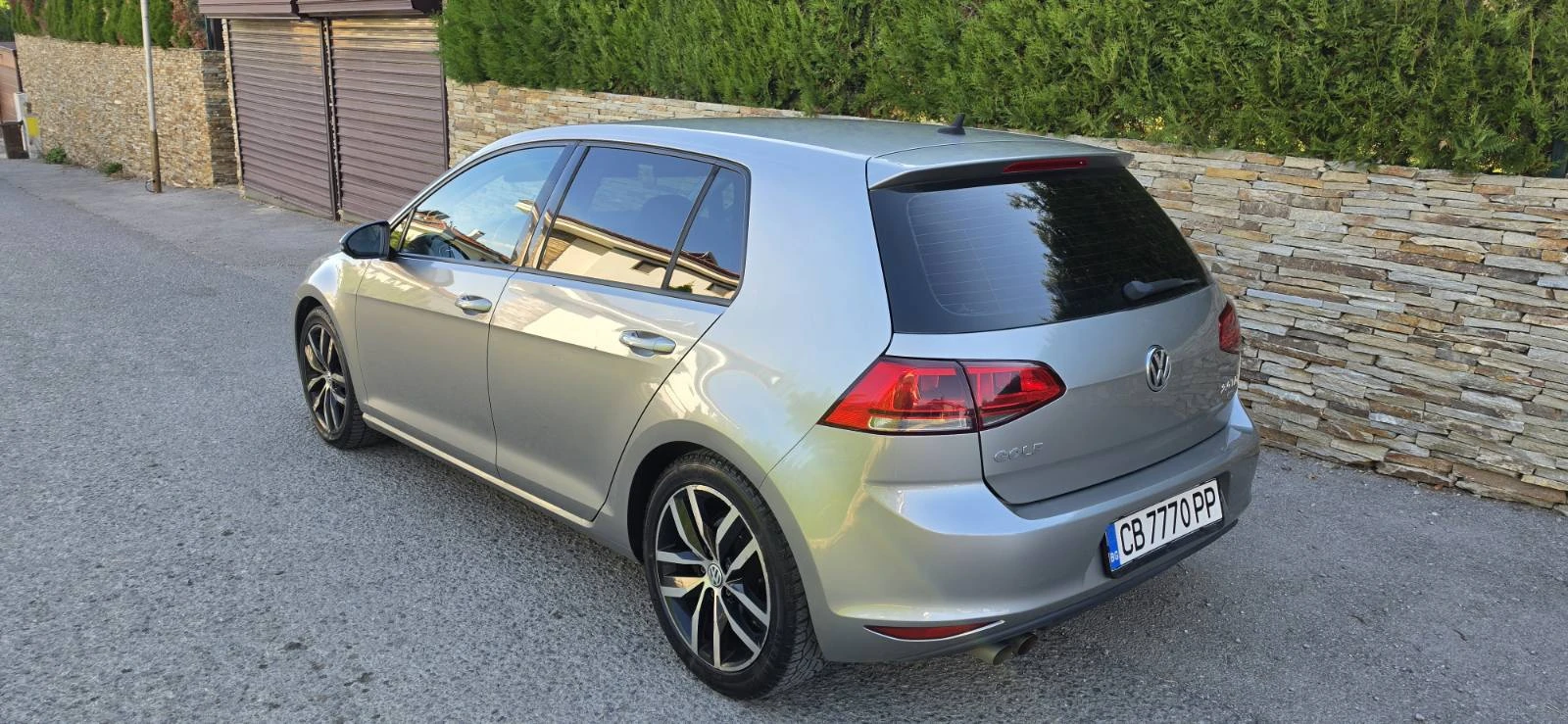 VW Golf 2.0 TDi, снимка 6 - Автомобили и джипове - 56121360