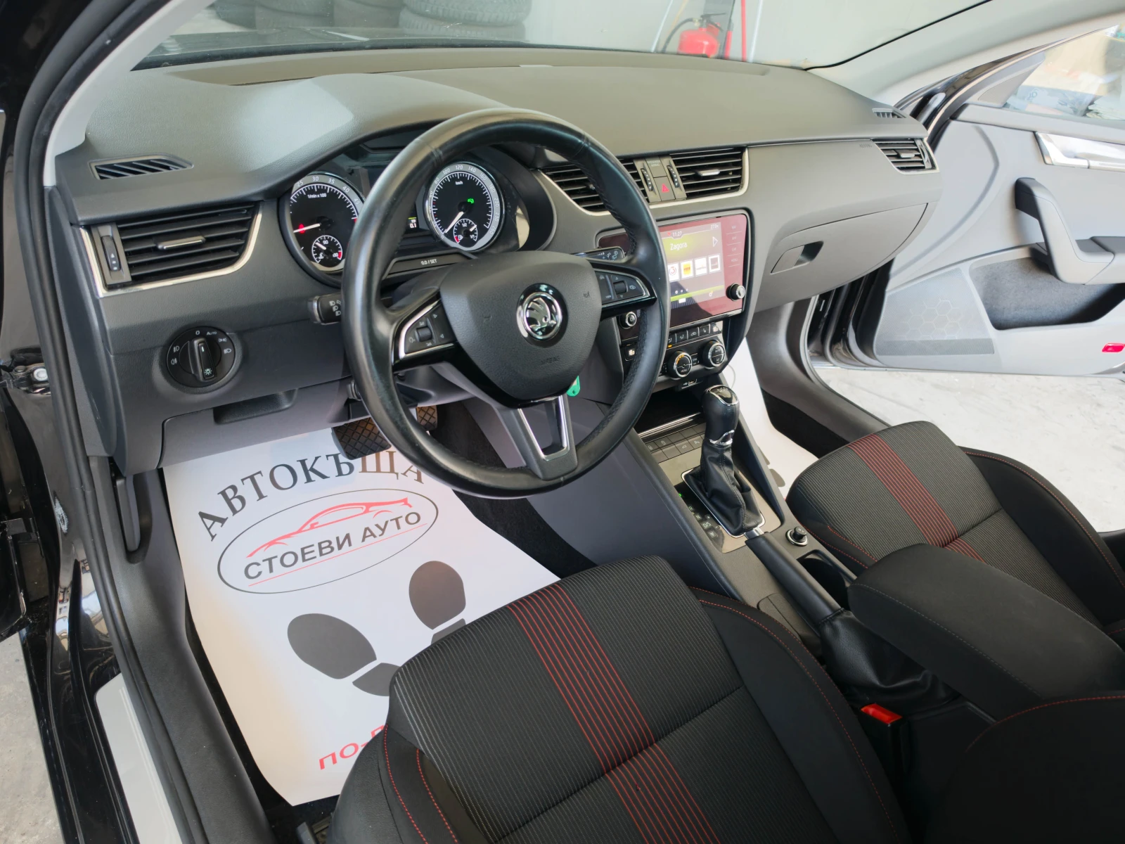 Skoda Octavia 2.0* TDI* 2019* Ambient* Navi* Distr., снимка 10 - Автомобили и джипове - 56127893