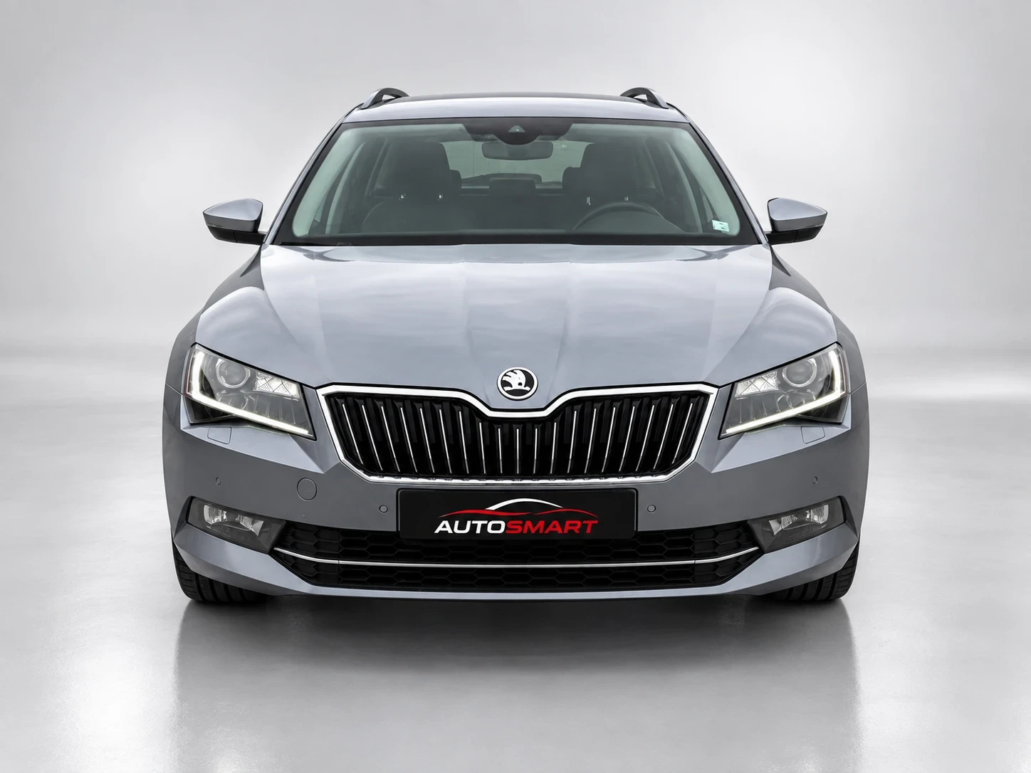 Skoda Superb 2.0 TDI 190 к.с. 4x4 AUTOMATIC   2017 г, снимка 2 - Автомобили и джипове - 56227022