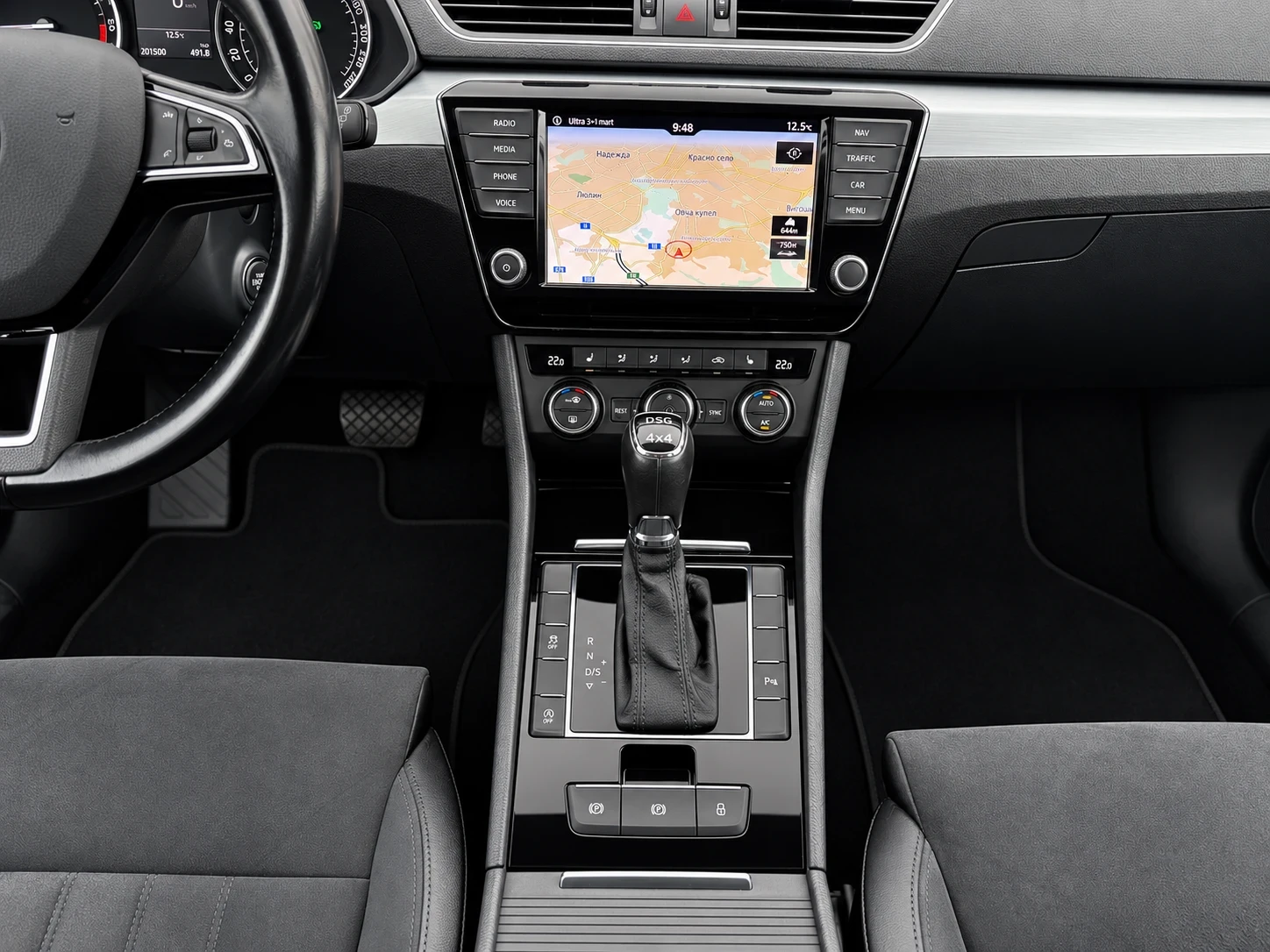 Skoda Superb 2.0 TDI 190 к.с. 4x4 AUTOMATIC   2017 г, снимка 13 - Автомобили и джипове - 56227022