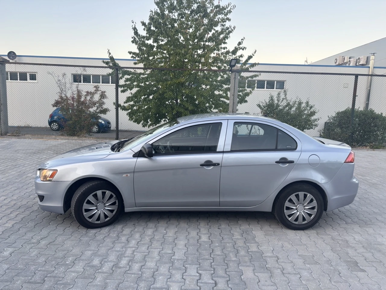 Mitsubishi Lancer